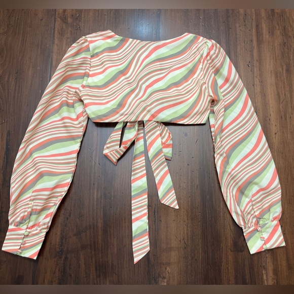 Princess Polly Halle Long Sleeve Top Size 6 Multi Cropped Summer Retro Sexy NWT - Picture 4 of 16